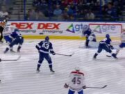Brandon Hagel con un gol contra Montréal Canadiens