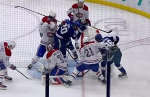 Nikita Kucherov con un gol contra los Montréal Canadiens