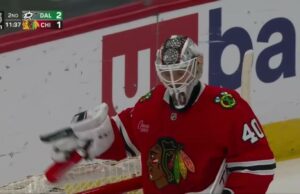 Jason Robertson con un gol de Powerplay contra los Chicago Blackhawks