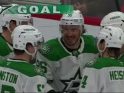 Matt Duchene con un gol contra los Chicago Blackhawks