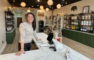 Nueva tienda de estilo de vida que ofrece suplementos, vitaminas y regalos en Steiner Ranch