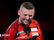 Resultados del PDC World Darts Championship 2025: Nathan Aspinall llega a cuartos de final