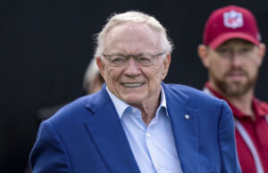 Los vaqueros deben tomar una decisión como entrenador. Jerry Jones lleva semanas pensando en su próximo paso