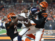 Imagen de los playoffs de la NFL, orden del draft durante la mayor parte de la semana 17 del sábado: los Chargers obtienen el puesto de comodín, los Bengals se mantienen con vida