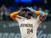 Diamond Sports Group reemplazará a MLB como distribuidor de transmisión de juegos de los Cerveceros