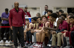 Seis exjugadores de Florida State presentan una demanda contra el entrenador Leonard Hamilton por compensación NIL