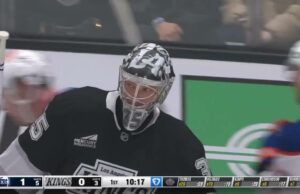 Kasperi Kapanen con un gol contra Los Angeles Kings