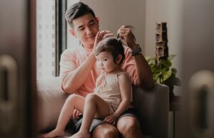 Noticias de estilo de vida en vivo hoy 28 de diciembre de 2024: Criar niños seguros: 8 consejos para padres para ayudar a su hijo a hablar y ser escuchado