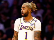 Los Lakers cambian a D'Angelo Russell y selecciones de segunda ronda a los Nets por Dorian Finney-Smith y Shake Milton, según informe