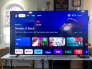 Cómo convertí este televisor de 98 pulgadas en un sistema de entretenimiento inmersivo (y tiene un descuento de $1,500)