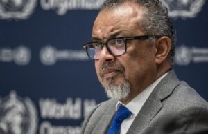 El jefe de salud de la ONU dice que escapó por poco del ataque aéreo israelí en Yemen: NPR