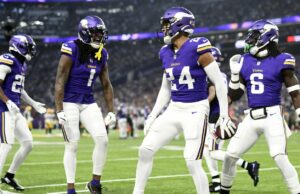 Vikings lideran a Packers 13-3 al medio tiempo