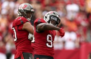 Buccaneers extienden ventaja a 41-14 con despeje bloqueado