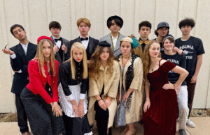 La 'pista' de Laguna Blanca pregunta: ¿Quién, dónde, con qué? | Arte y entretenimiento