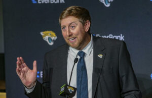 De incómodo a indignante: 10 conferencias de prensa de coaching memorablemente infames