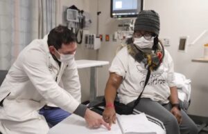 La única persona en el mundo con un órgano porcino funcional está prosperando después de dos meses récord