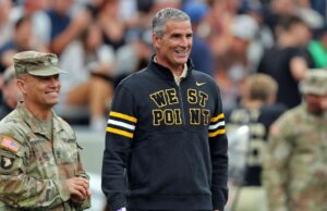 Fuentes: TCU contratará a Mike Buddie del ejército como nuevo AD