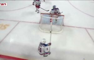 Nick Suzuki con un gol contra los New York Rangers