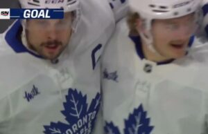 Bobby McMann con un gol contra los senadores de Ottawa