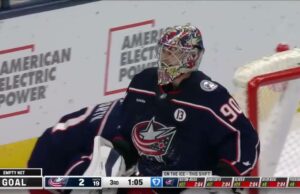 Quinton Byfield con un gol contra Columbus Blue Jackets
