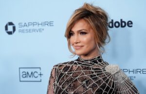 Bill Condon y Jennifer López presentan el musical 'El beso de la mujer araña' en Sundance