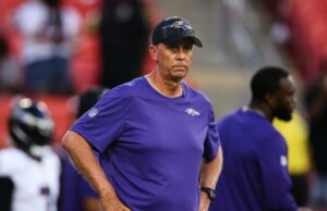 Informe: Ravens y OC Todd Monken finalizan extensión de contrato