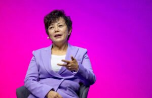 Stella Li de Byd llamó a World Car Person of the Year by wcoty