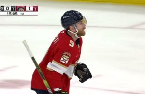 Sam Bennett con un gol contra Los Angeles Kings