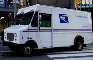 El ex empleado de clasificación de USPS admite el robo de recuerdos deportivos-NBC 5 Dallas-Fort Worth