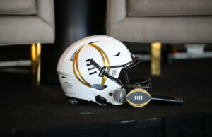 Por qué es poco probable que el formato de clasificación de los playoffs de fútbol universitario cambie la próxima temporada