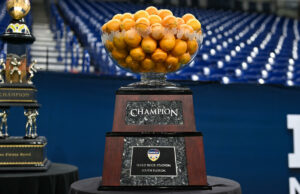 Calendario completo de bolos de fútbol universitario y resultados de la temporada 2024-25