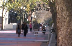 Las ciudades del Área de la Bahía sopesan los pros y los contras de las zonas de entretenimiento – NBC Bay Area