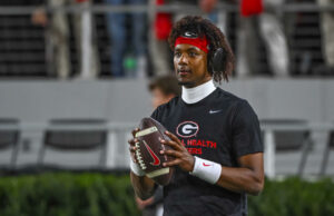 Informe: El mariscal de campo de Georgia, Jaden Rashada, ingresará al portal de transferencias