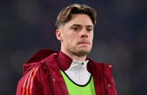 Marsella e Inter luchando contra Zalewski