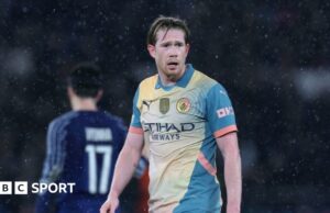 El técnico del Manchester City, Pep Guardiola, dice que los oponentes ya no le temen a su equipo