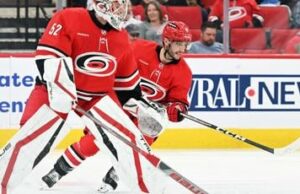 Los Carolina Hurricanes bloquean el camino a la victoria por 2-0 sobre los Vancouver Canucks