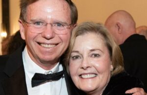 Nightingale Ball ofrece entretenimiento de etiqueta en beneficio del hospital