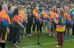Cantando por sus vidas: el Coro de Mujeres de Nuevo México celebra 30 años con la actuación 'Pearls of Change'
