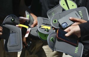 La prohibición de los teléfonos móviles en las escuelas gana popularidad en los estados rojos y azules | Estilo de vida