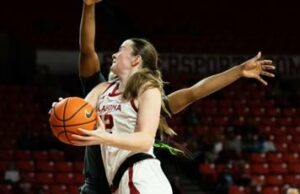 ¿A qué hora juega el baloncesto femenino de Oklahoma contra Carolina del Sur?