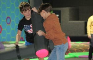 La zona de entretenimiento Hive tiene una gran inauguración en el centro comercial Meadowbrook en Bridgeport (West Virginia) | WV News