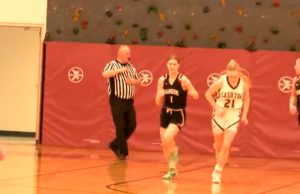 Bangor toma el control de la conferencia