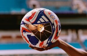 Adidas presenta la pelota de partido oficial para la Copa Mundial de Clubes FIFA 2025