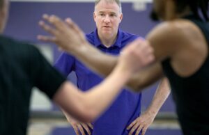 ¿Qué pasa con los deportes juveniles? Comencemos con los padres demasiado involucrados.