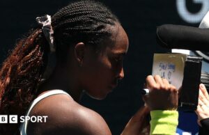 Resultados del Abierto de Australia 2025: Coco Gauff, Jessica Pegula e Iga Swiatek dedican victorias de primera ronda a los bomberos de Los Ángeles