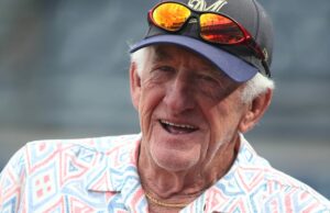 Ícono del béisbol, locutor de los Cerveceros y actor cómico muere a los 90 años