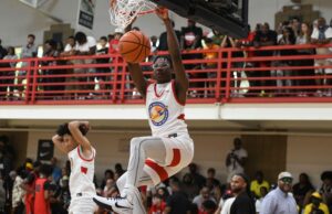 El hijo de LeBron se compromete con Arizona