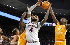 Auburn, Duke lidera las clasificaciones después de Wild Week