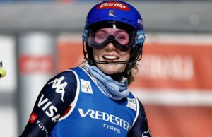 Mikaela Shiffrin 10 en la carrera de la Primera Copa Mundial desde Big Crash, lesión