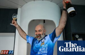 120 días: el hombre alemán establece récord mundial para vivir bajo el agua | Guinness World Records